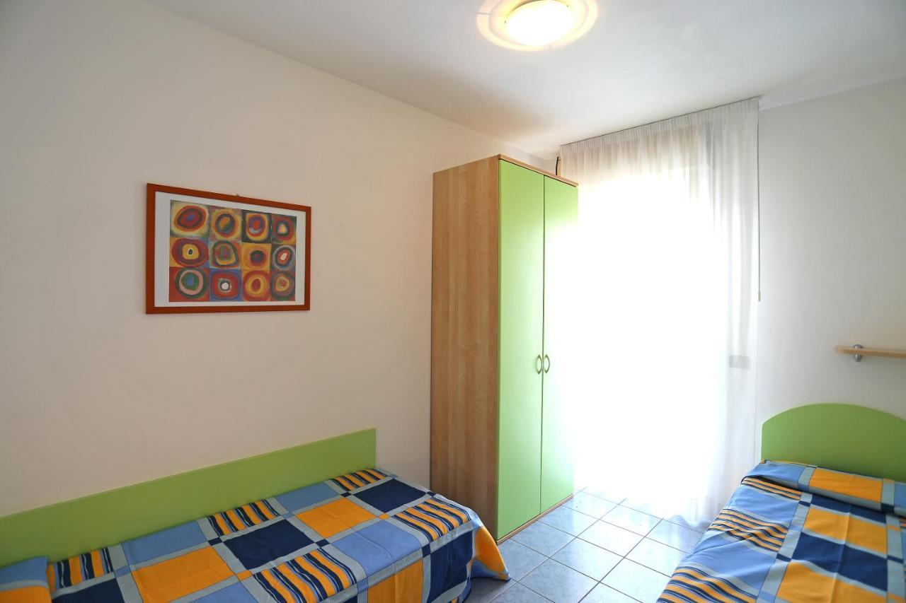 Altanea Apartments Con Piscina Caorle Exterior photo
